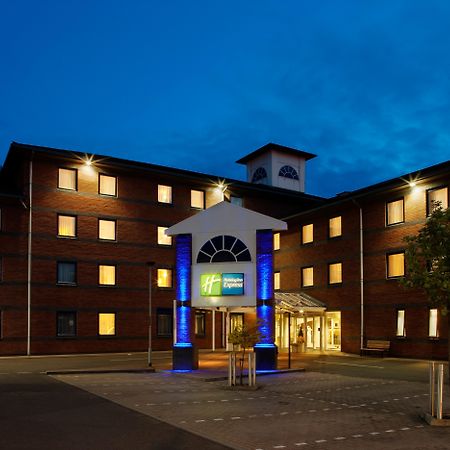 Holiday Inn Express Droitwich Spa, An Ihg Hotel Exterior foto